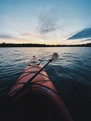 fishing-kayak-640x480-22006314.jpeg