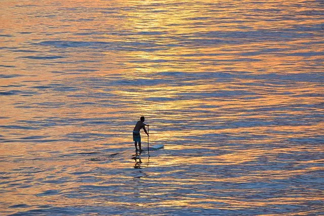 inflatable paddle board