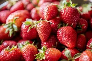 strawberry-rosin-gummies-640x480-35099786.jpeg