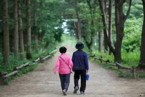 elderly-person-640x480-89621243.jpeg