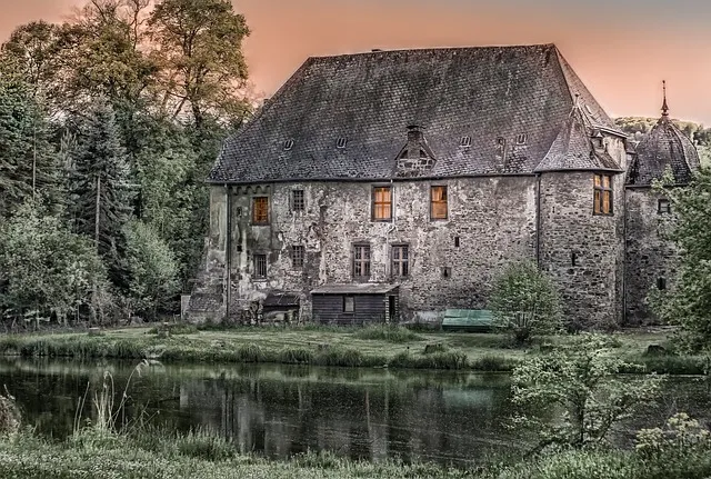 house-640x480-84546754.jpeg