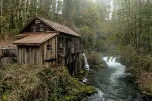house-640x480-40504721.jpeg