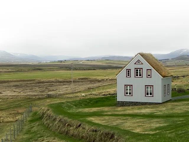 house-640x480-85985159.jpeg