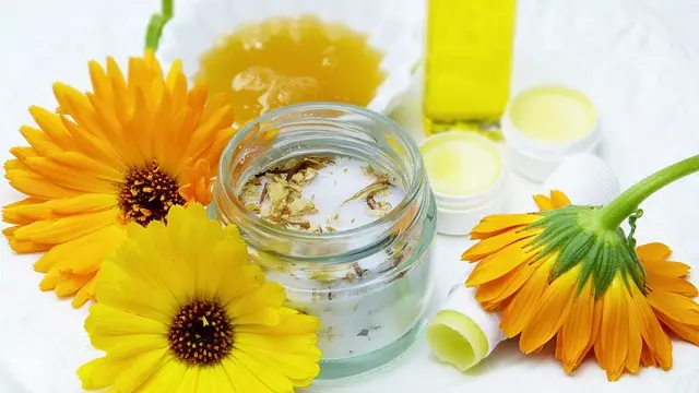 skin-resurfacing-peels-640x480-76415239.jpeg