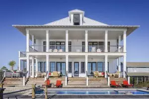 house-640x480-77018043.jpeg