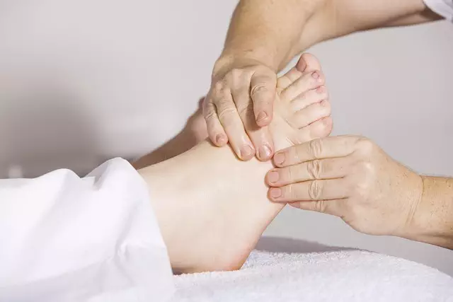 couples therapists near me