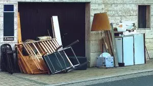 decluttering-640x480-65682469.jpeg