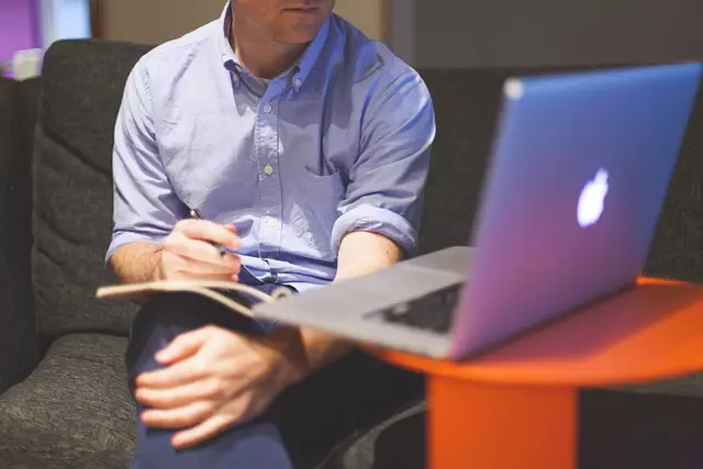 business-insurance-for-startups-and-entr-640x480-73359296.jpeg