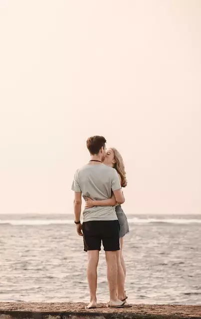 Couples Counseling: Navigating Communication, Strengthening Bonds