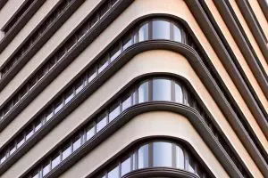 property-and-casualty-insurance-for-comm-640x480-86550686.jpeg