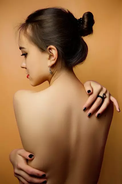 skin-resurfacing-peels-640x480-31959370.jpeg