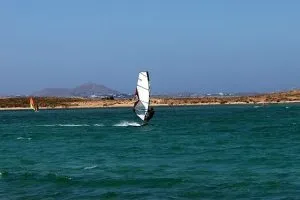 surfboard-for-beginners-640x480-24573843.jpeg