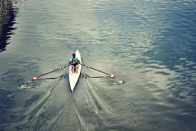 fishing-kayak-640x480-64508131.jpeg