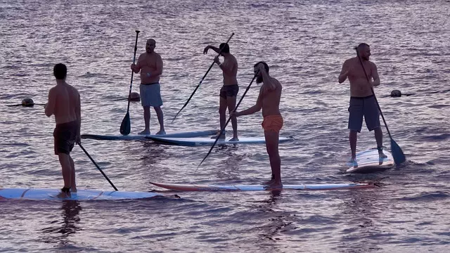 inflatable paddle board