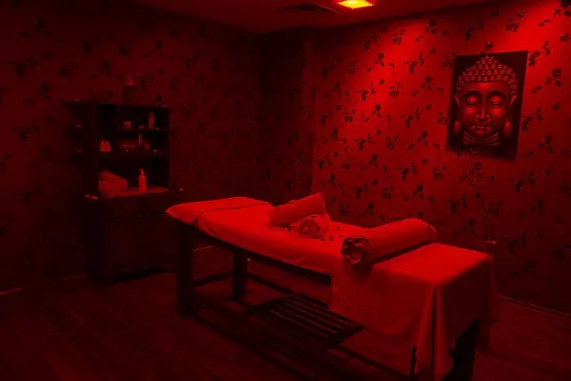 luxury-spa-services-640x480-21363147.jpeg