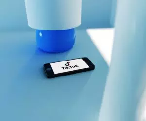 online-therapy-platforms-640x480-10368385.jpeg