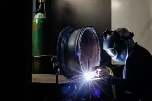 pipe-repair-640x480-35970771.jpeg
