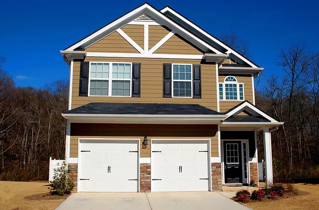 Bundling Auto and Home Insurance for Discounts