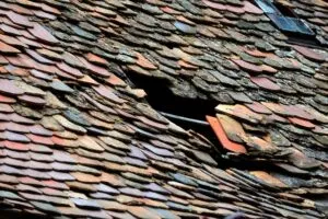 roof-restoration-service-640x480-86063110.jpeg