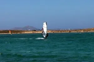 surfboard-for-beginners-640x480-70221222.jpeg